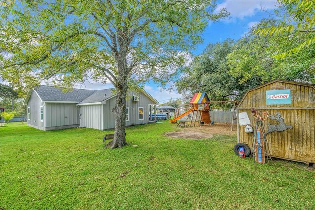 504 Eden Lane, Bryan, TX 77803