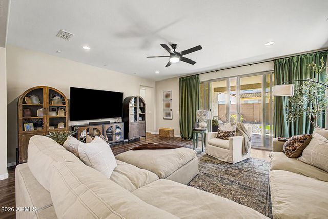 1907 W ZINC Way, San Tan Valley, AZ 85144