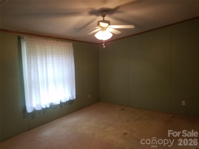 323 4th Street, Waynesville, NC 28786