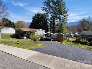 323 4th Street, Waynesville, NC 28786