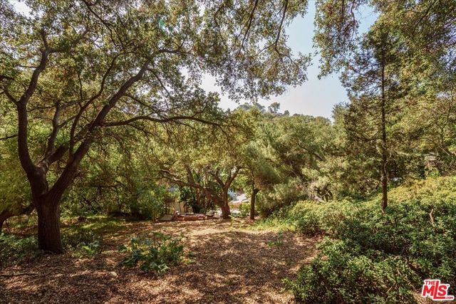 8942 Wonderland Avenue, Los Angeles, CA 90046