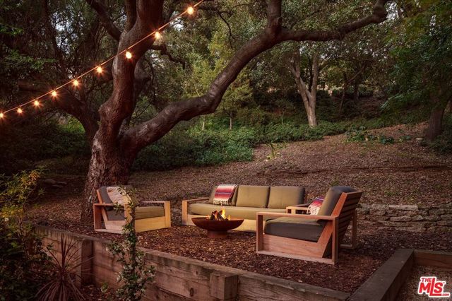8942 Wonderland Avenue, Los Angeles, CA 90046