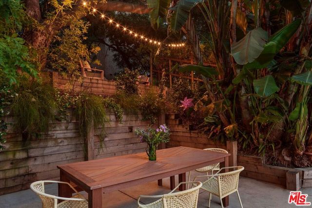 8942 Wonderland Avenue, Los Angeles, CA 90046