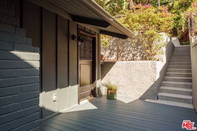 8942 Wonderland Avenue, Los Angeles, CA 90046