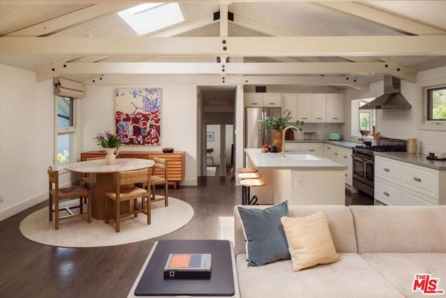 8942 Wonderland Avenue, Los Angeles, CA 90046