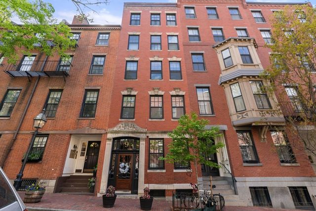 9 Hancock St 2, Boston, MA 02114