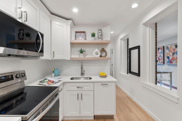9 Hancock St 2, Boston, MA 02114