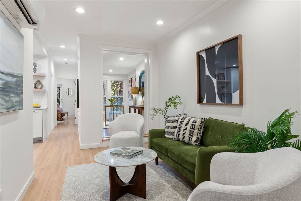 9 Hancock St 2, Boston, MA 02114