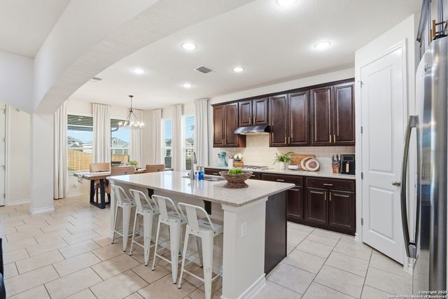 7715 Goldstrike Dr, San Antonio, TX 78254