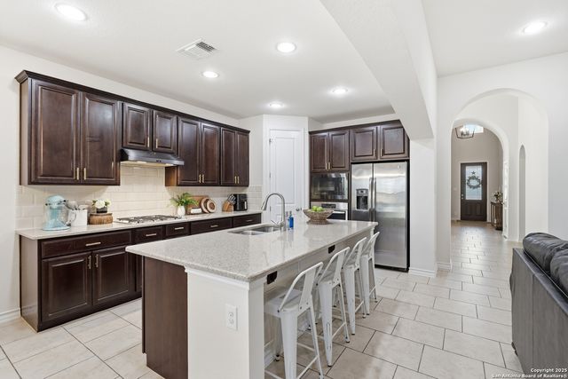 7715 Goldstrike Dr, San Antonio, TX 78254