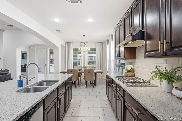 7715 Goldstrike Dr, San Antonio, TX 78254