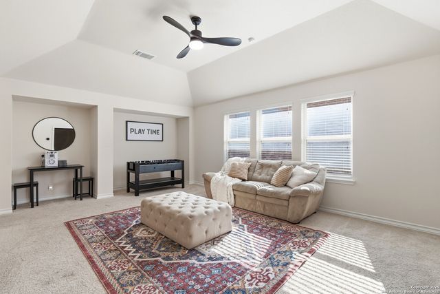 7715 Goldstrike Dr, San Antonio, TX 78254