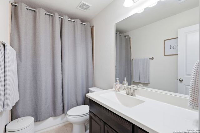 7715 Goldstrike Dr, San Antonio, TX 78254