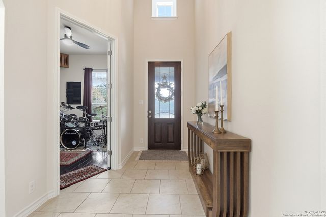 7715 Goldstrike Dr, San Antonio, TX 78254