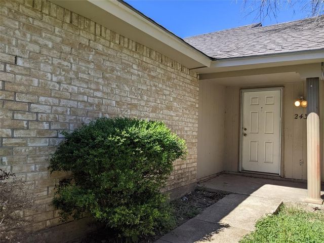 2433 Limestone Drive, Arlington, TX 76014