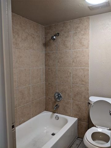 2433 Limestone Drive, Arlington, TX 76014