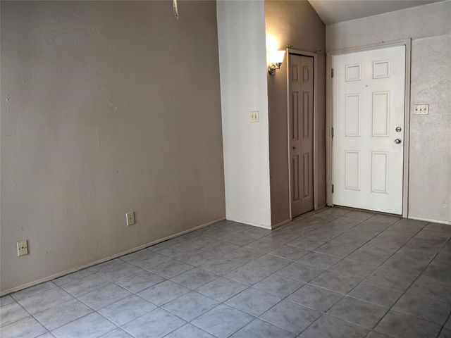 2433 Limestone Drive, Arlington, TX 76014