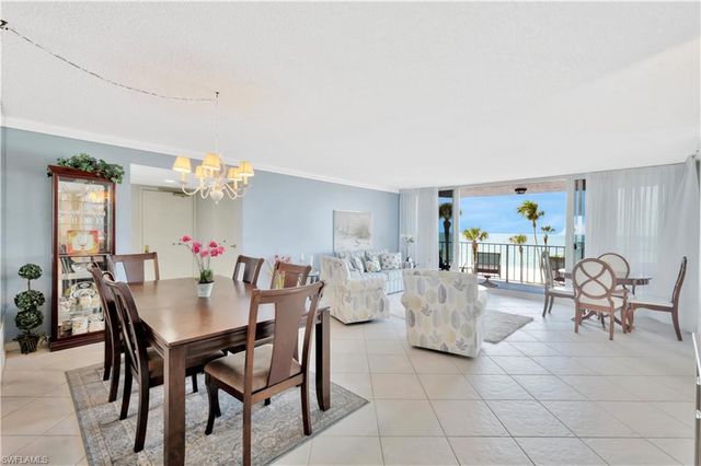 10701 Gulf Shore DR 302, Naples, FL 34108