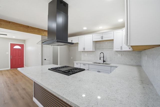 10198 Heath Street, Hanford, CA 93230