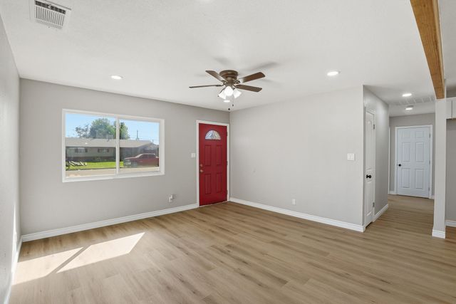 10198 Heath Street, Hanford, CA 93230