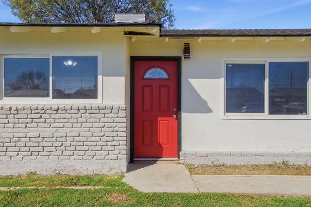 10198 Heath Street, Hanford, CA 93230