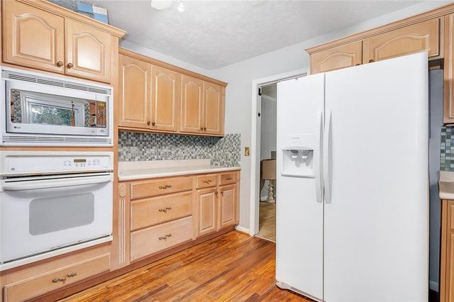 2305 Eastgate Drive, Snellville, GA 30078