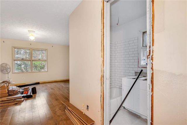 2305 Eastgate Drive, Snellville, GA 30078