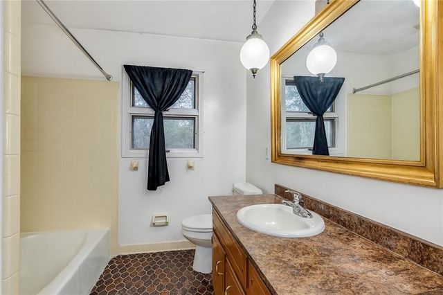 2305 Eastgate Drive, Snellville, GA 30078