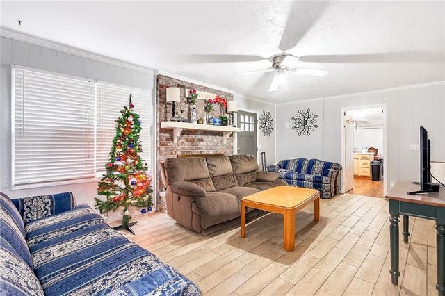 2305 Eastgate Drive, Snellville, GA 30078