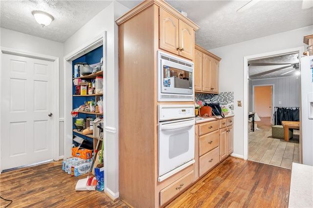 2305 Eastgate Drive, Snellville, GA 30078