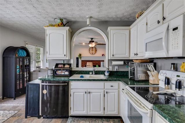 551 Hiram Way, Hiram, GA 30141