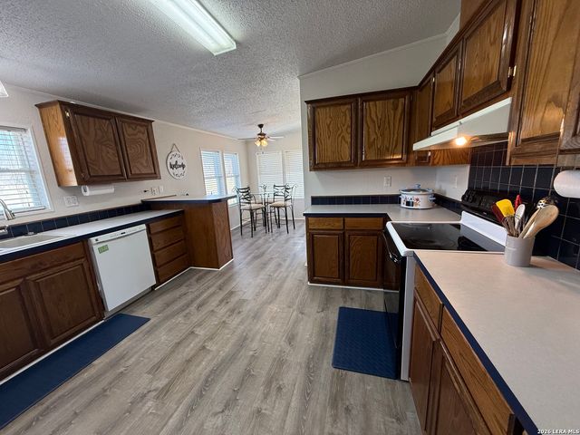 333 Fairway Circle, Brackettville, TX 78832