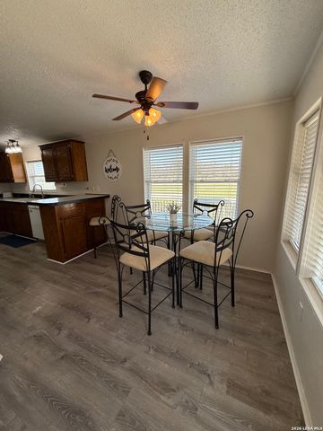 333 Fairway Circle, Brackettville, TX 78832