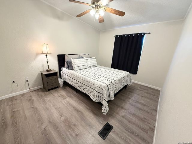 333 Fairway Circle, Brackettville, TX 78832