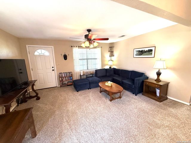 333 Fairway Circle, Brackettville, TX 78832