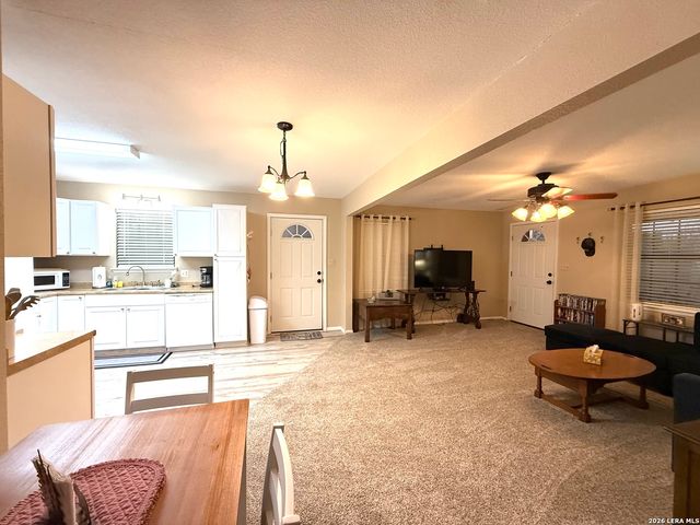 333 Fairway Circle, Brackettville, TX 78832