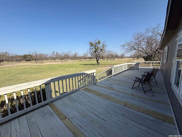 333 Fairway Circle, Brackettville, TX 78832