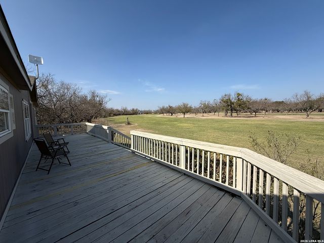 333 Fairway Circle, Brackettville, TX 78832