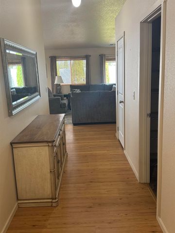 722 N Mamer Ln, Spokane Valley, WA 99216