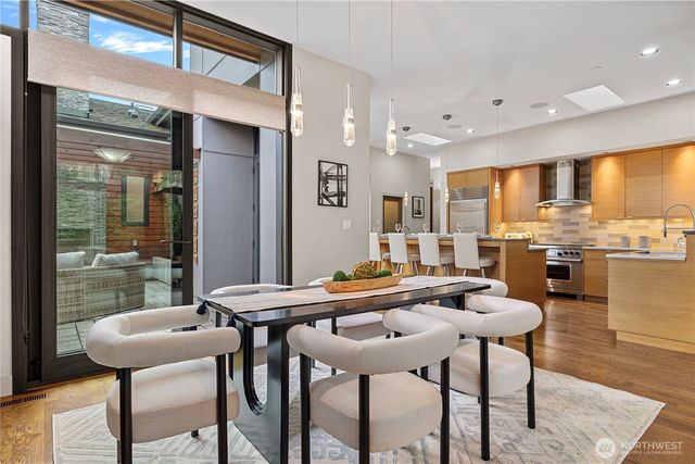 1014 Belfair Road, Bellevue, WA 98004