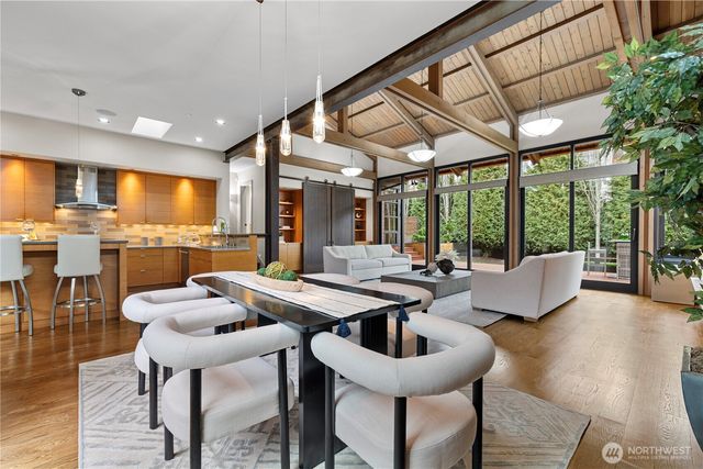 1014 Belfair Road, Bellevue, WA 98004