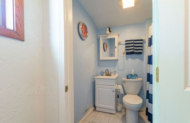 127 Washington St 1, Norwell, MA 02061