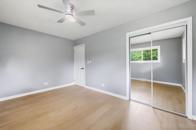 557 Willard Avenue, Elgin, IL 60120