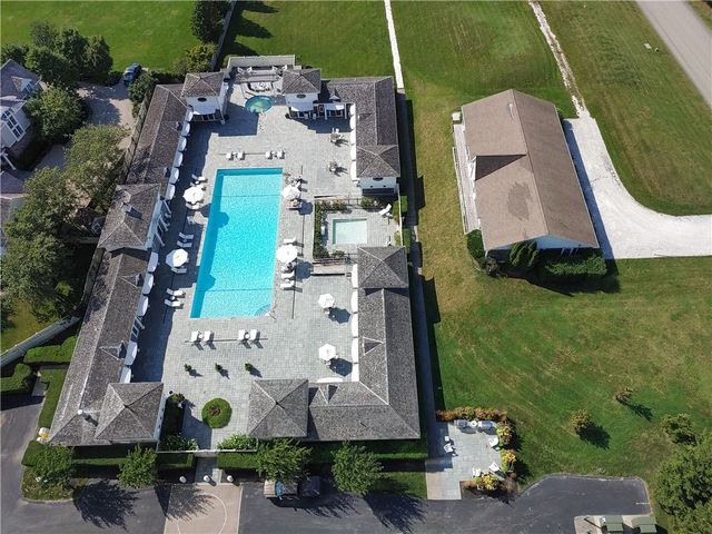 1 Tower Drive 303, Portsmouth, RI 02871