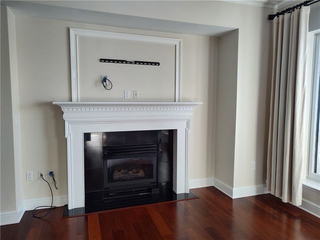 1 Tower Drive 303, Portsmouth, RI 02871