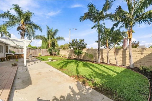 8641 Salt Lake Drive, Huntington Beach, CA 92646