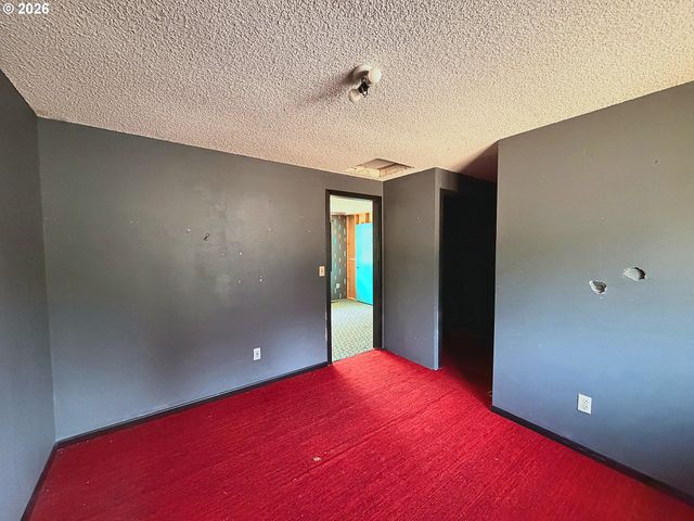 10800 Se KATHY Ln, Boring, OR 97009