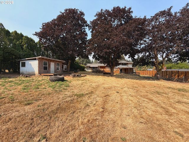 10800 Se KATHY Ln, Boring, OR 97009