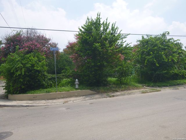346 Canton, San Antonio, TX 78202