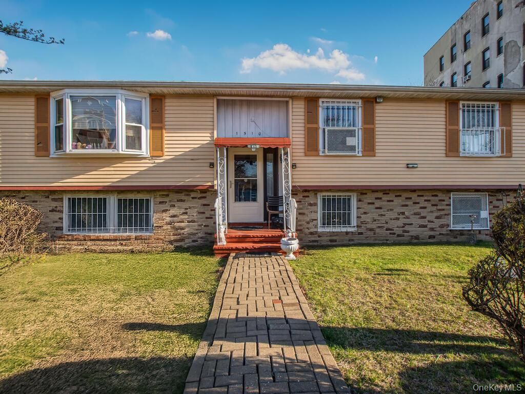 1510 Boston Road, Bronx, NY 10460